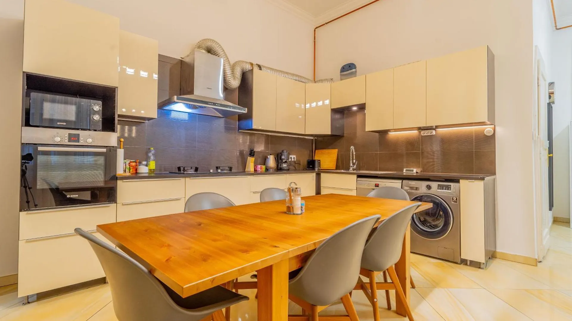 Efad Lux Apartments 2 Budapest Hungary